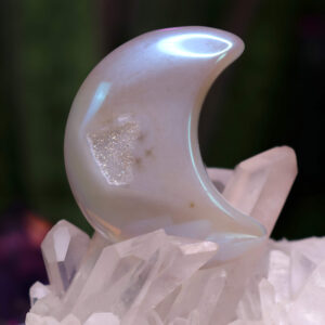 Druzy aura agate crystal moon 35 grams new moon gemstones crystal shop