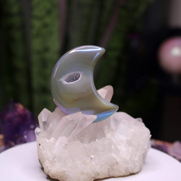 Druzy aura agate crystal moon 40 grams new moon crystal shop