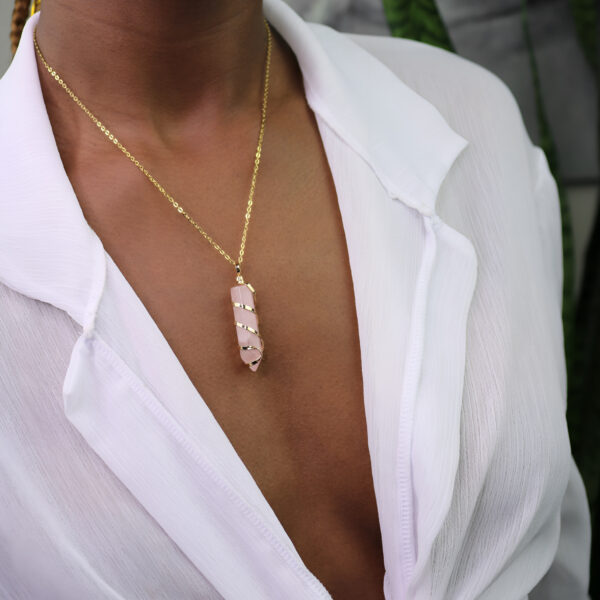 Rose quartz wire wrapped necklace
