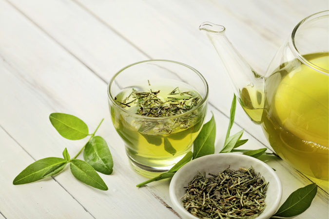 Naturally detox your body with these 12 powerful foods green tea
