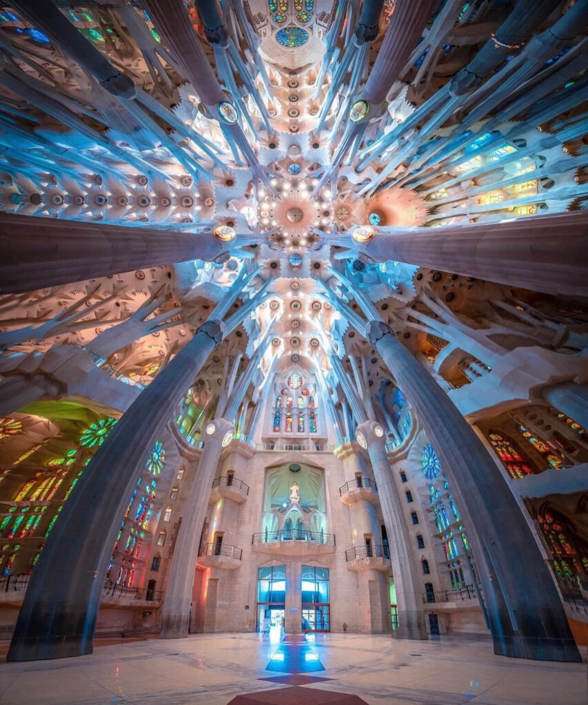 Sagrada La Familia Its Cesselie Barcelona