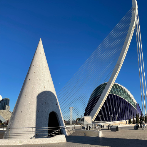 Valencia travel guide itinerary science and art